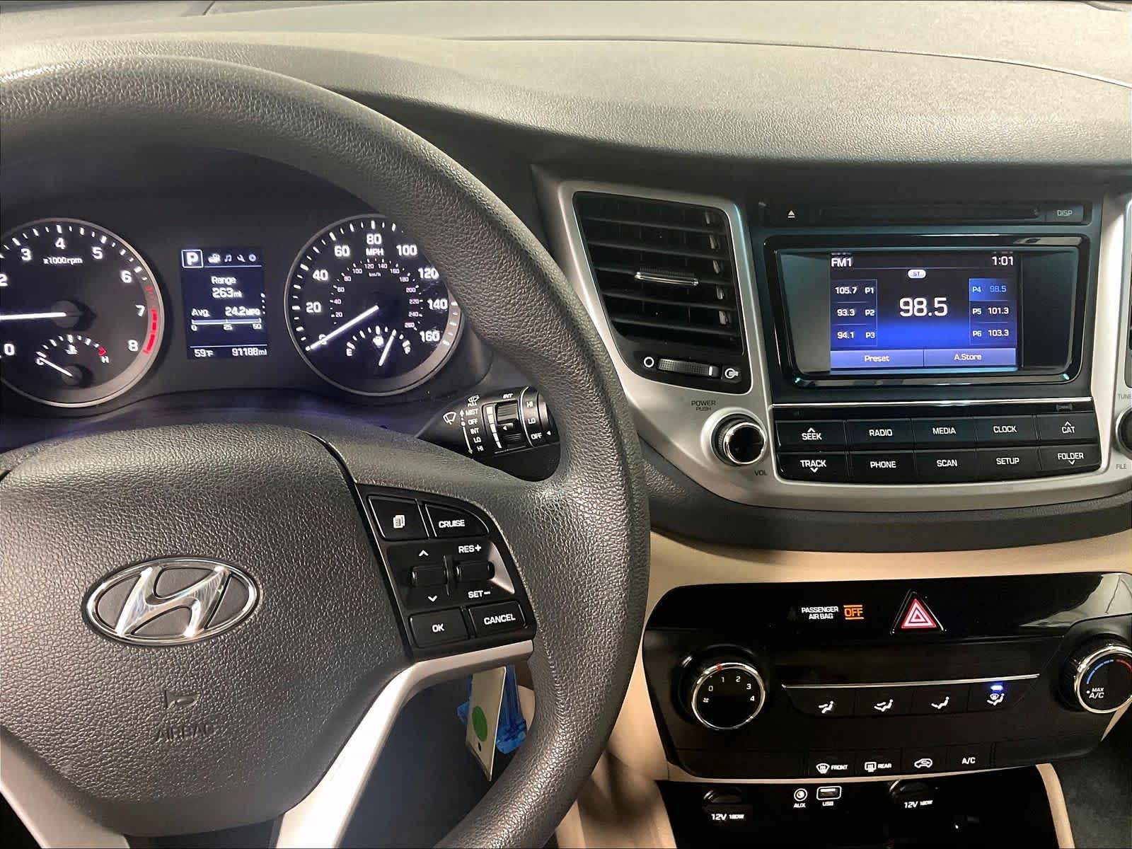 2017 Hyundai Tucson SE Plus - Photo 19