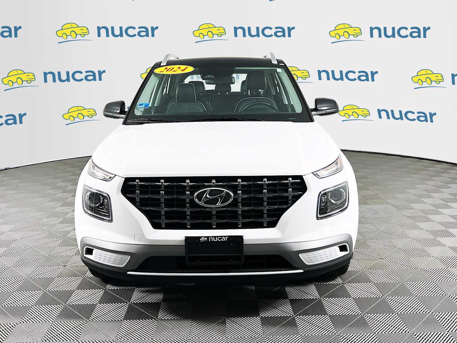 2024 Hyundai Venue Limited - Photo 2
