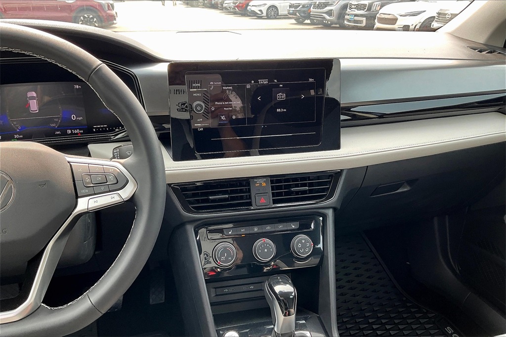 2025 Volkswagen Taos 1.5T S - Photo 13