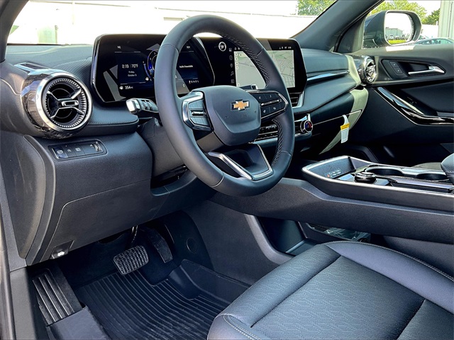 2026 Chevrolet Equinox LT - Photo 8