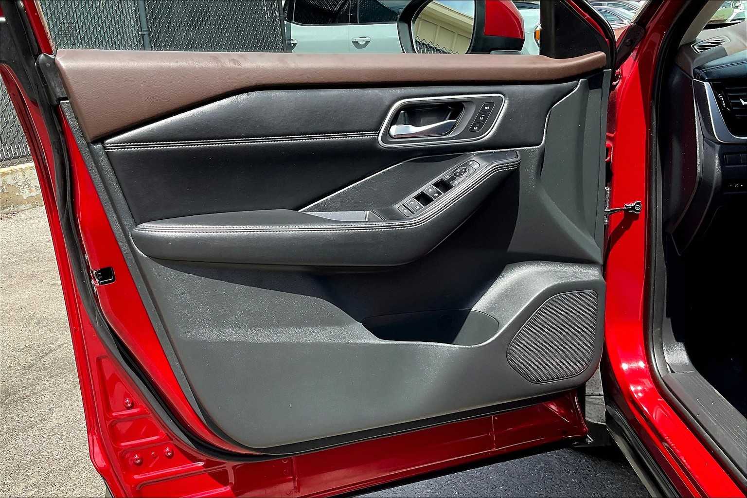 2021 Nissan Rogue SL - Photo 9