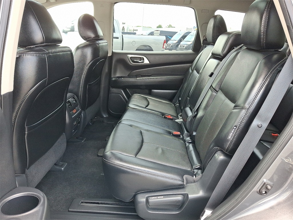 2019 Nissan Pathfinder Platinum - Photo 11