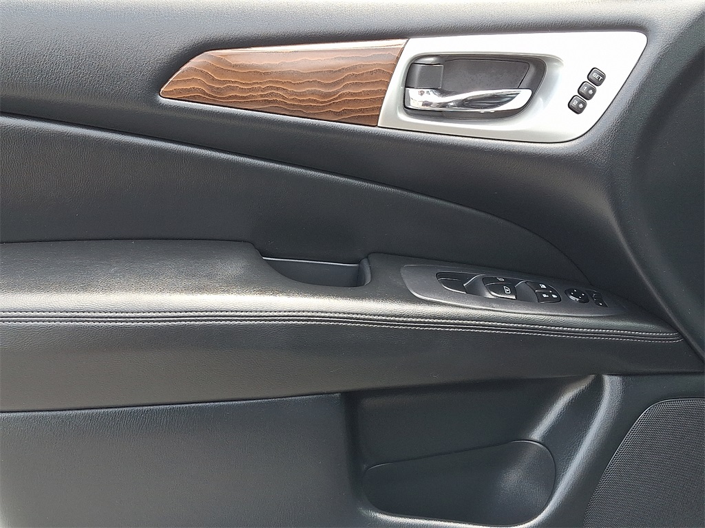 2019 Nissan Pathfinder Platinum - Photo 14