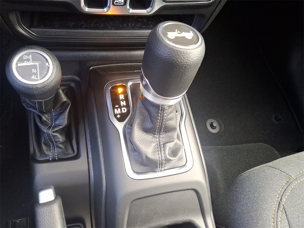 2025 Jeep Wrangler Sport S - Photo 10