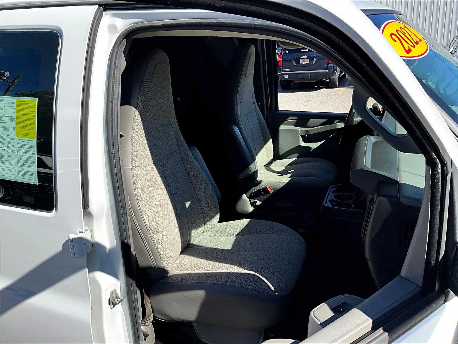 2021 Chevrolet Express  - Photo 11