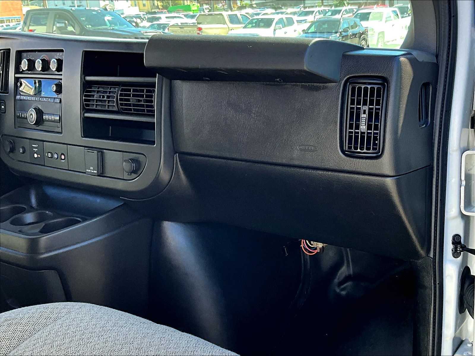 2021 Chevrolet Express  - Photo 13