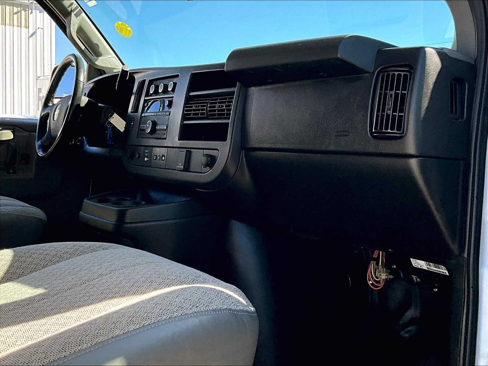 2021 Chevrolet Express  - Photo 14