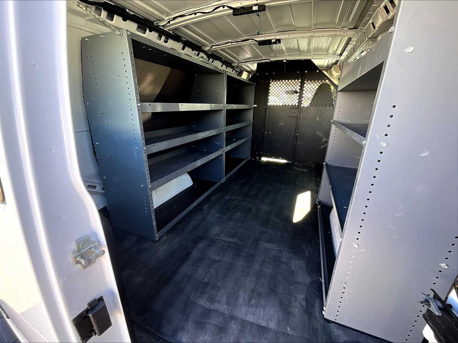 2021 Chevrolet Express  - Photo 15