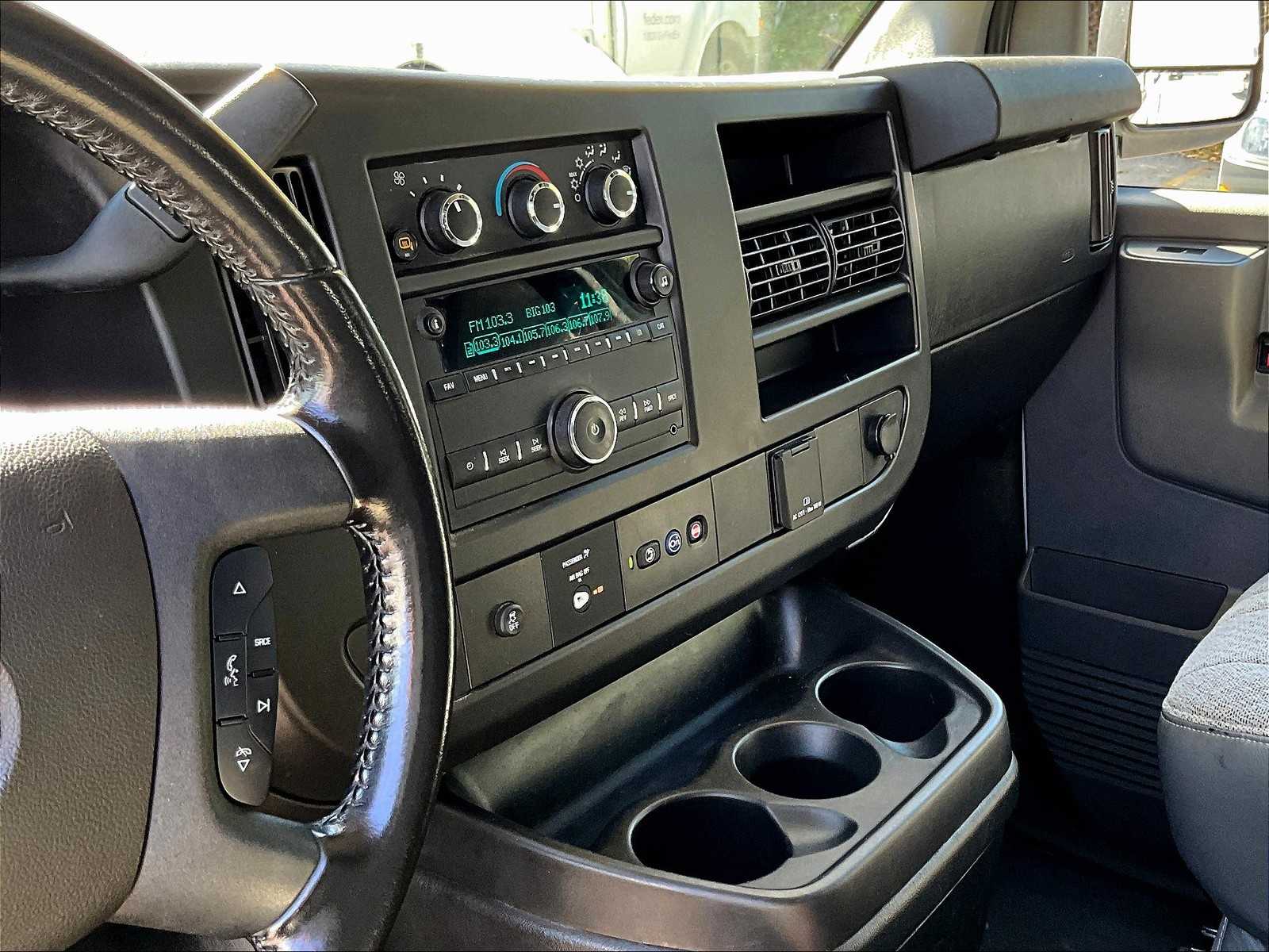 2021 Chevrolet Express  - Photo 18