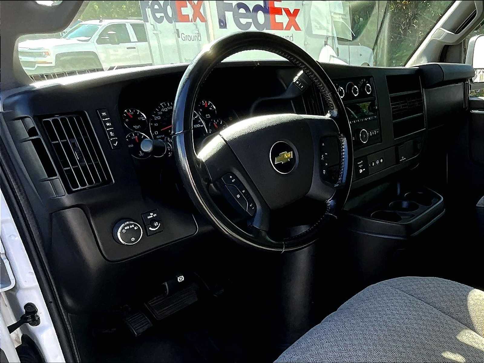 2021 Chevrolet Express  - Photo 20