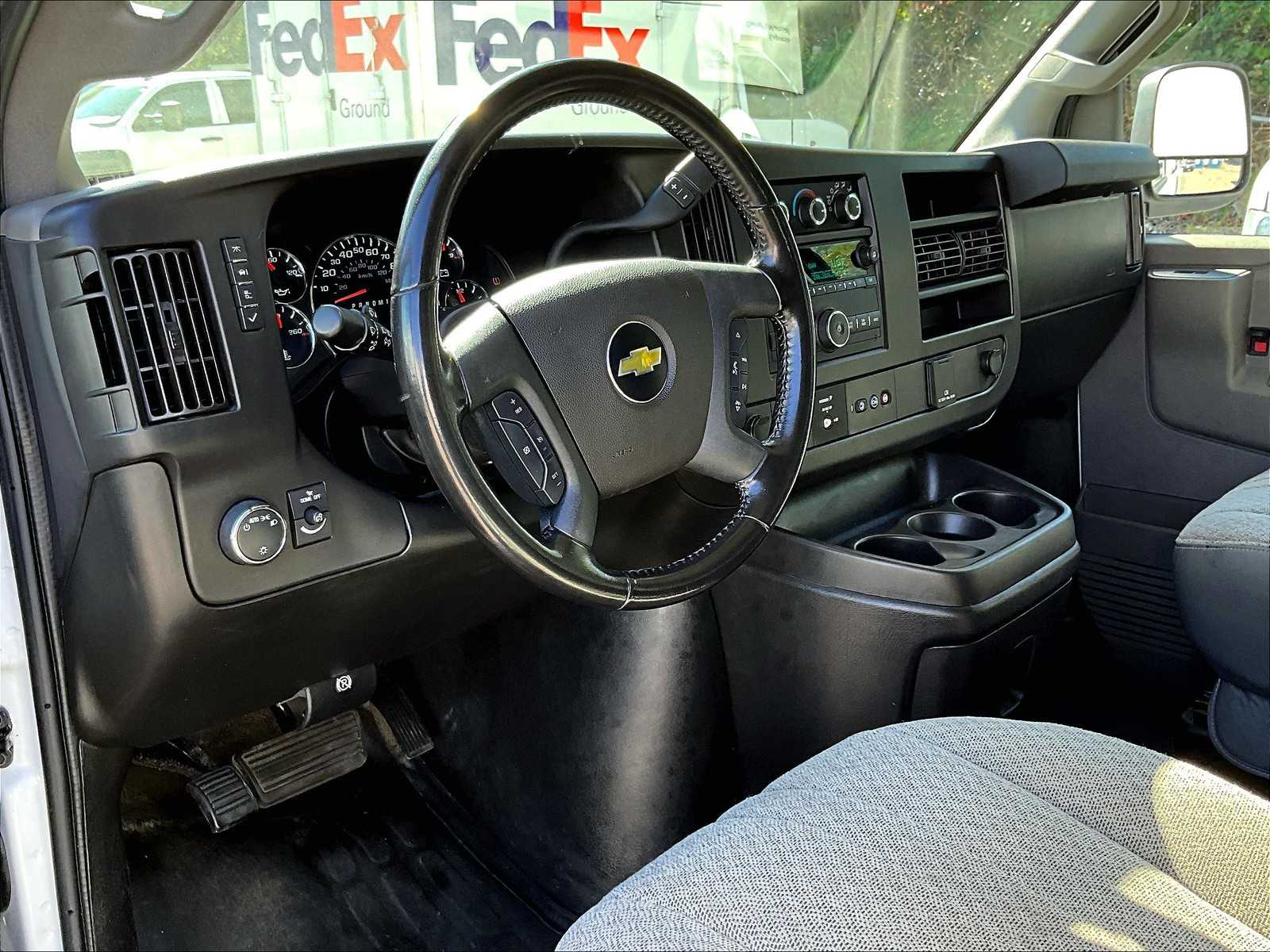 2021 Chevrolet Express  - Photo 8