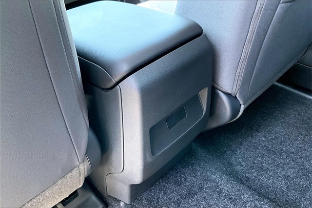 2025 Nissan Frontier SV - Photo 28