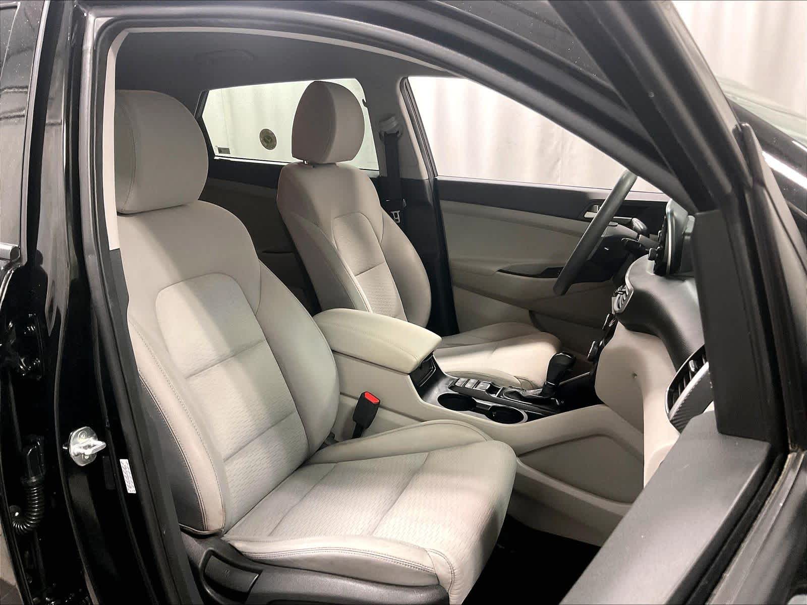 2021 Hyundai Tucson SE - Photo 11