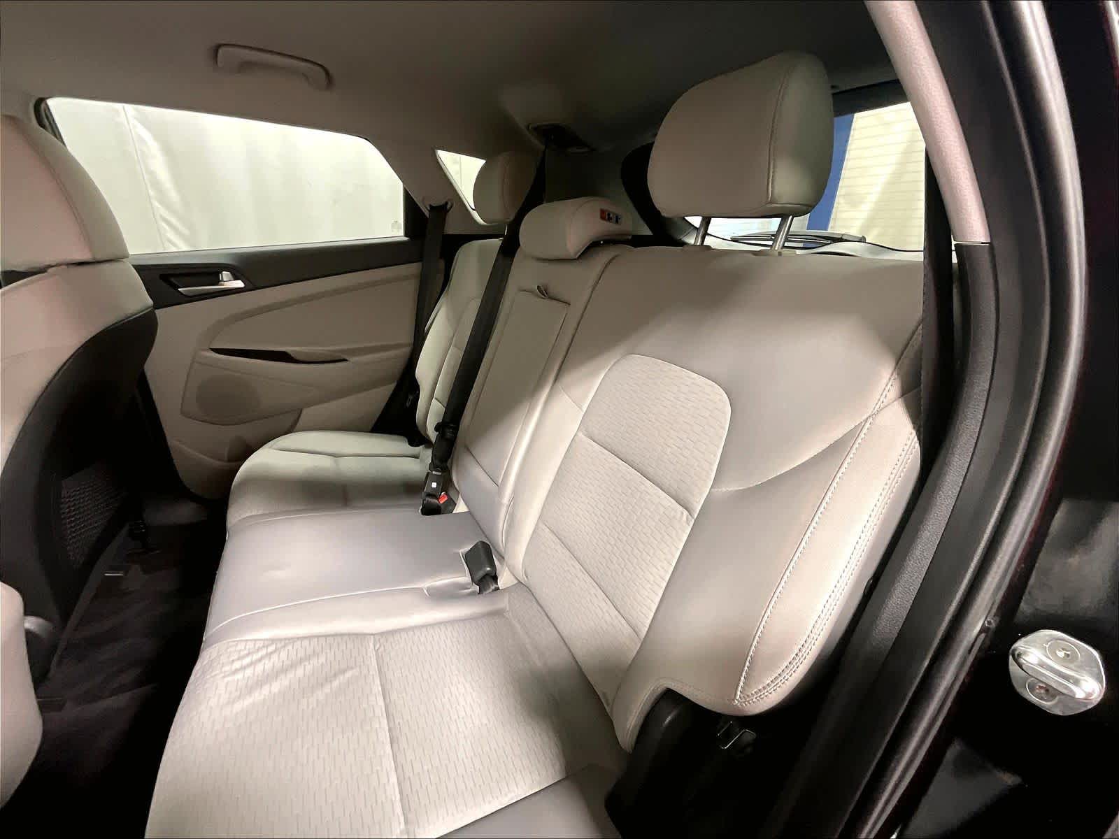 2021 Hyundai Tucson SE - Photo 15