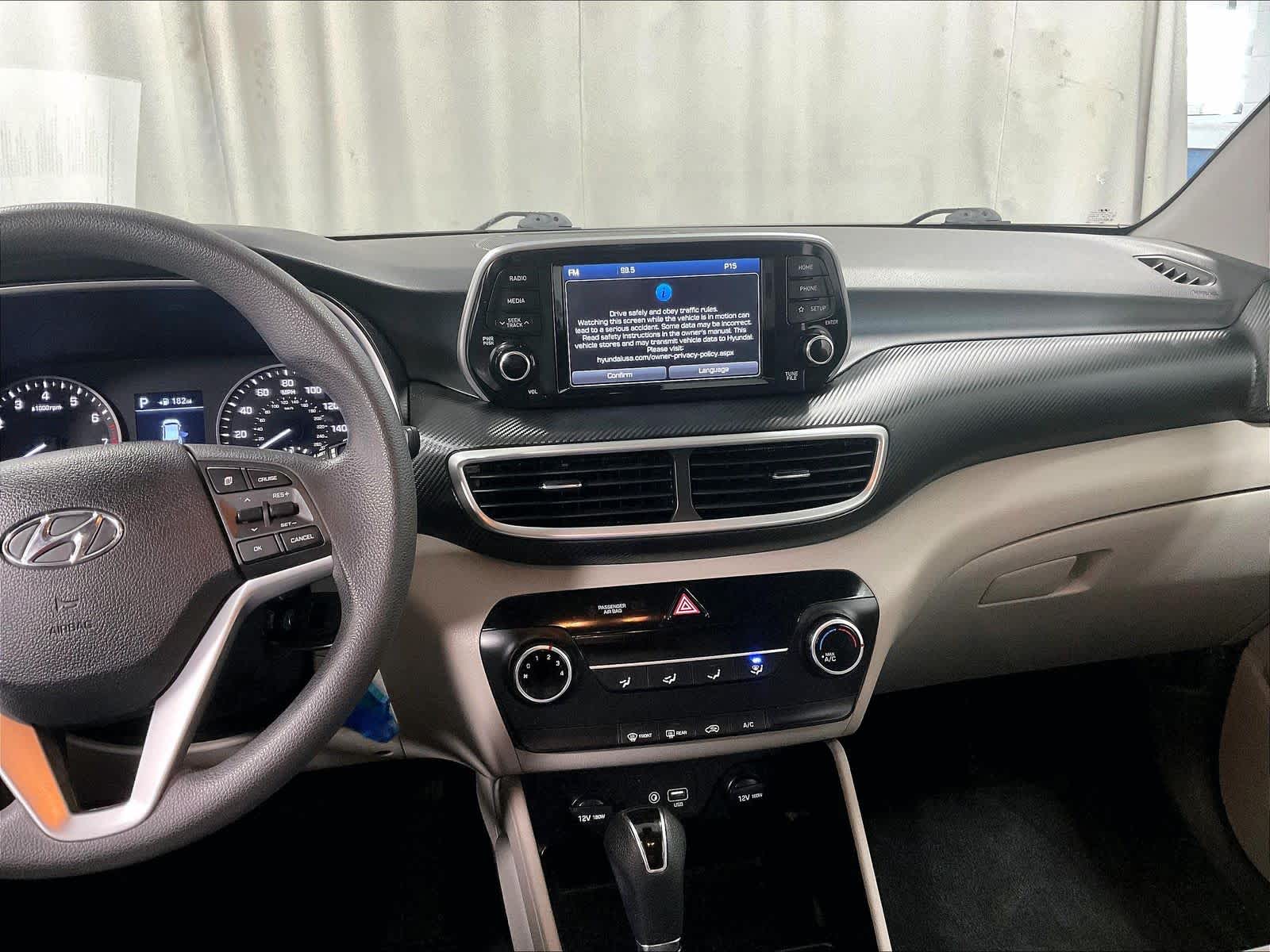 2021 Hyundai Tucson SE - Photo 18