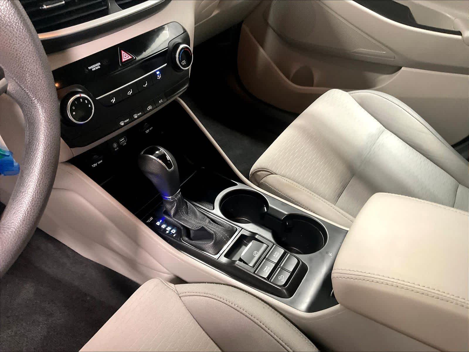 2021 Hyundai Tucson SE - Photo 20