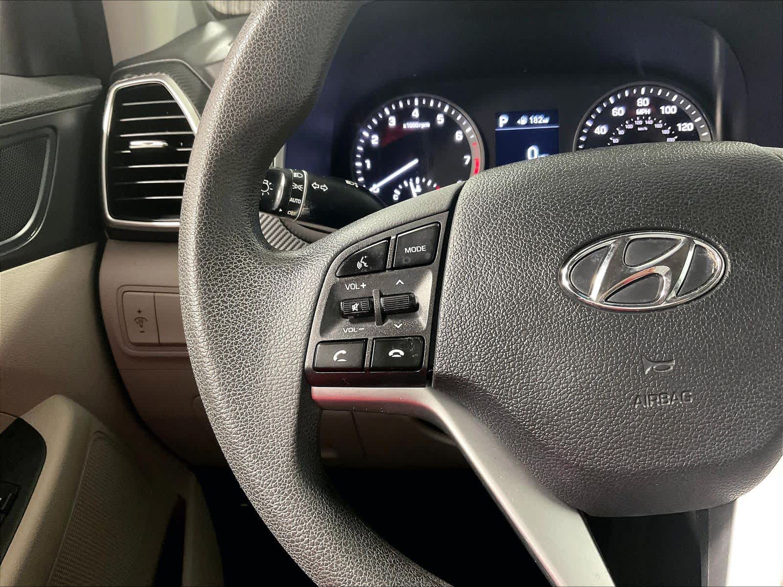 2021 Hyundai Tucson SE - Photo 22