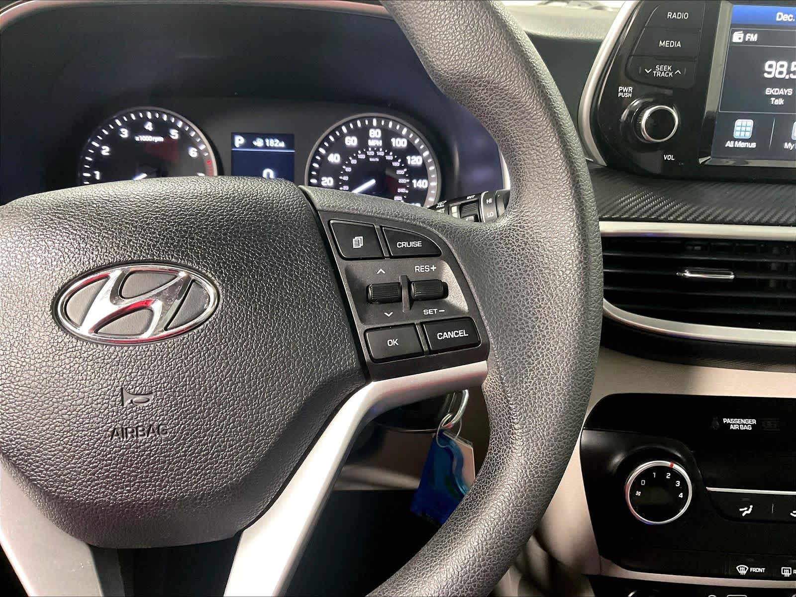 2021 Hyundai Tucson SE - Photo 23