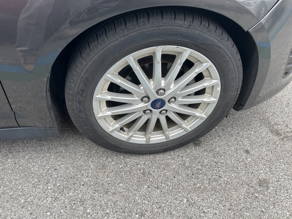 2016 Ford C-Max Hybrid SEL - Photo 11