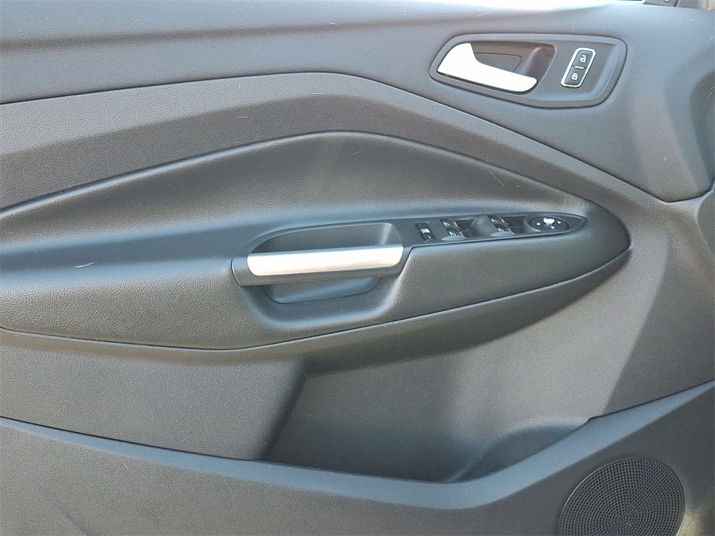 2016 Ford C-Max Hybrid SEL - Photo 13