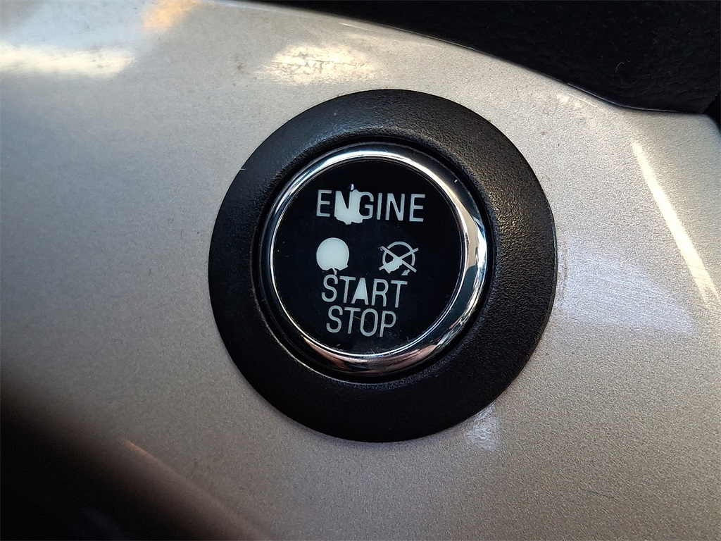 2016 Ford C-Max Hybrid SEL - Photo 22