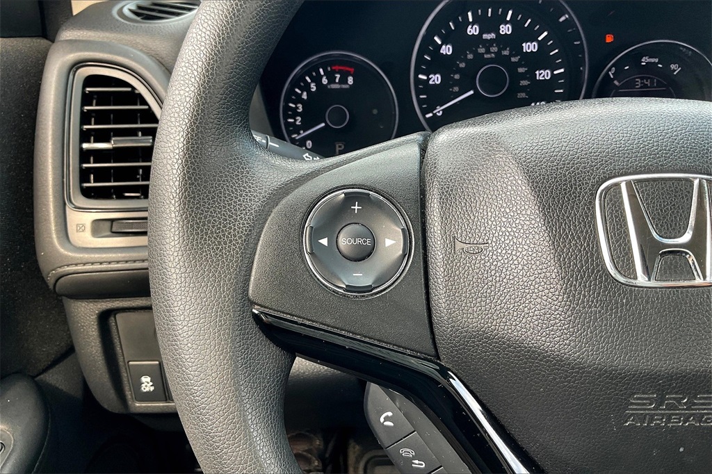 2017 Honda HR-V LX - Photo 21