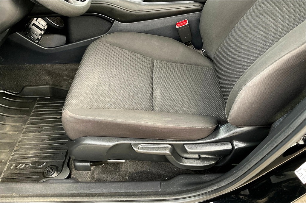 2017 Honda HR-V LX - Photo 32
