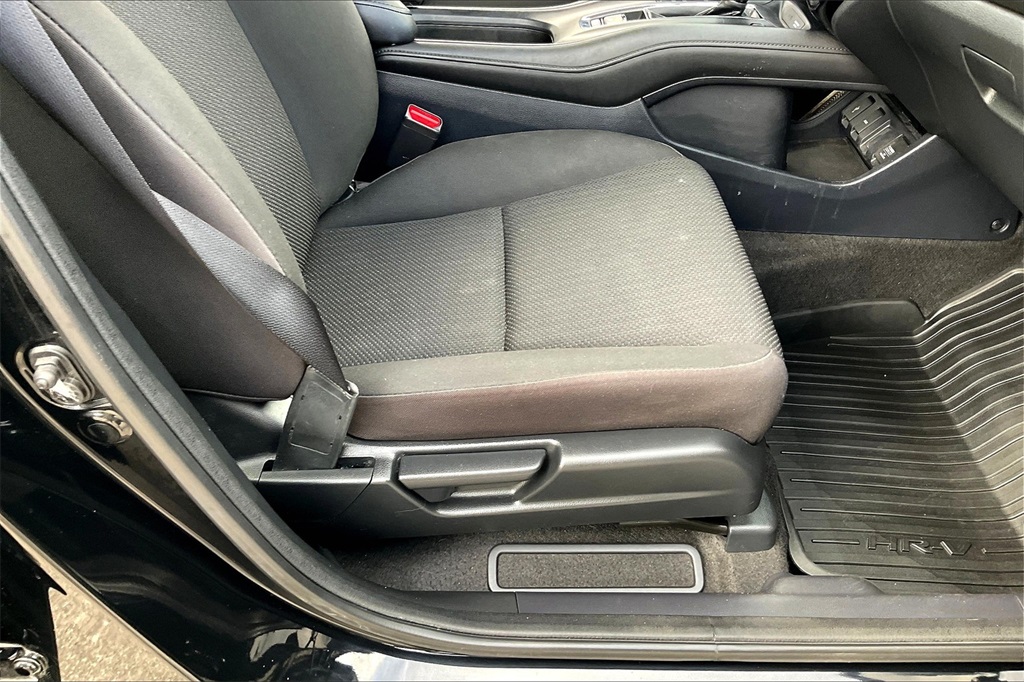 2017 Honda HR-V LX - Photo 34