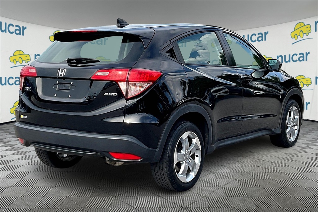 2017 Honda HR-V LX - Photo 6