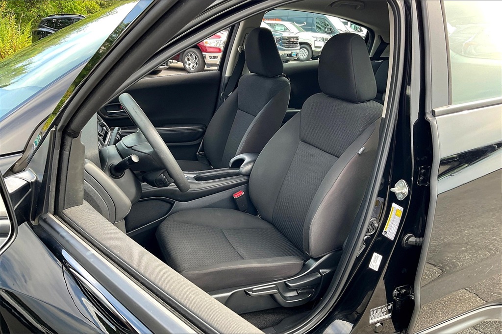 2017 Honda HR-V LX - Photo 9