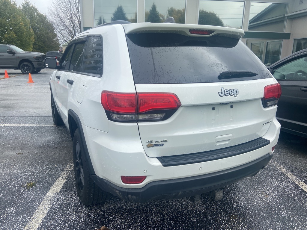 2017 Jeep Grand Cherokee Laredo - Photo 4
