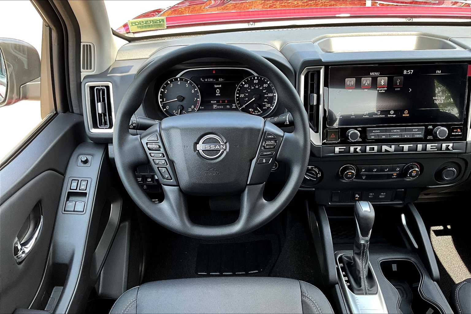 2025 Nissan Frontier SV - Photo 17