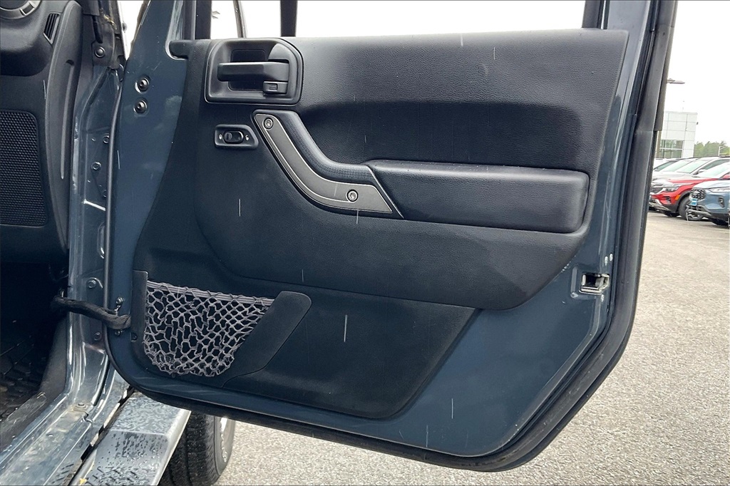 2017 Jeep Wrangler Unlimited Sport - Photo 11