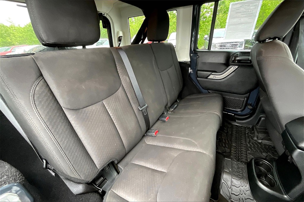 2017 Jeep Wrangler Unlimited Sport - Photo 15
