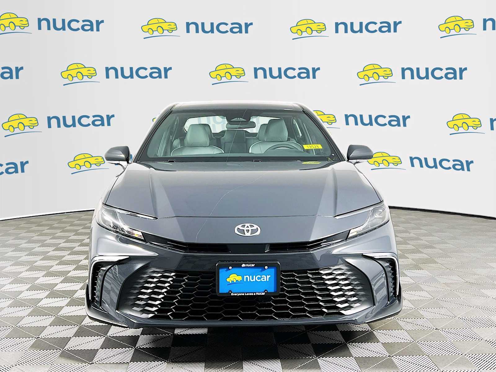 2025 Toyota Camry SE - Photo 2