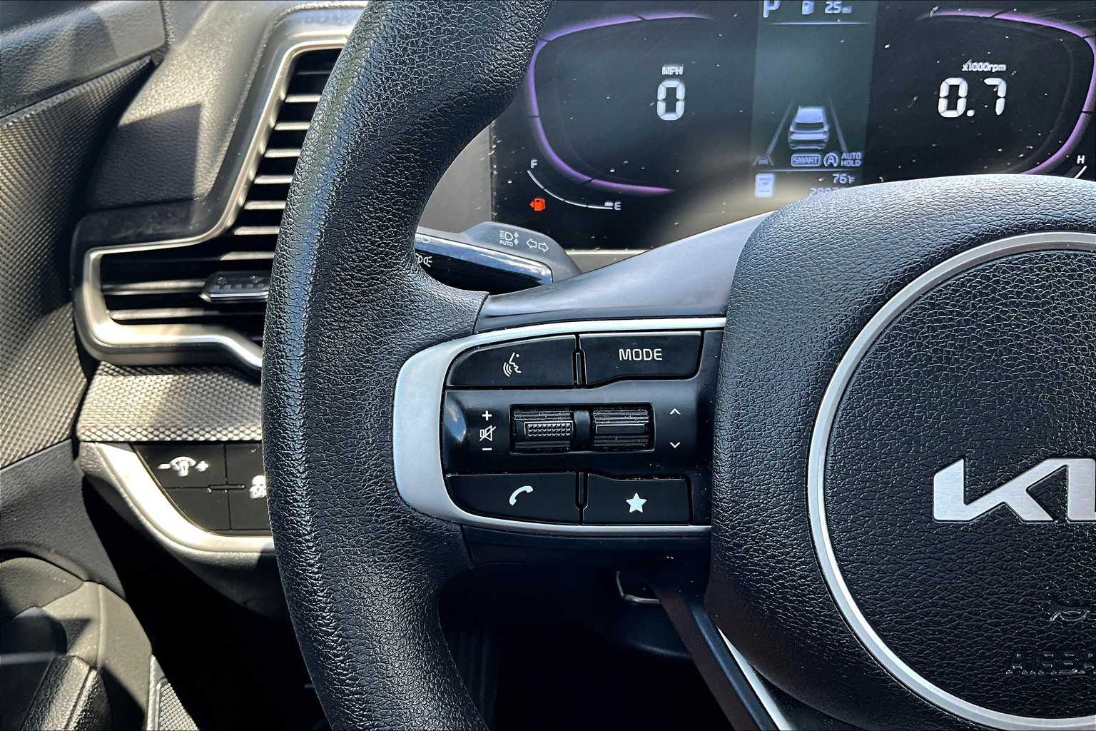 2023 Kia Sportage LX - Photo 22
