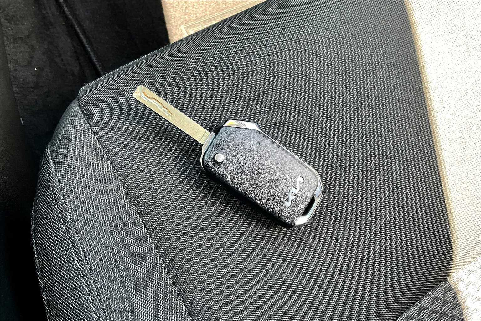 2023 Kia Sportage LX - Photo 29