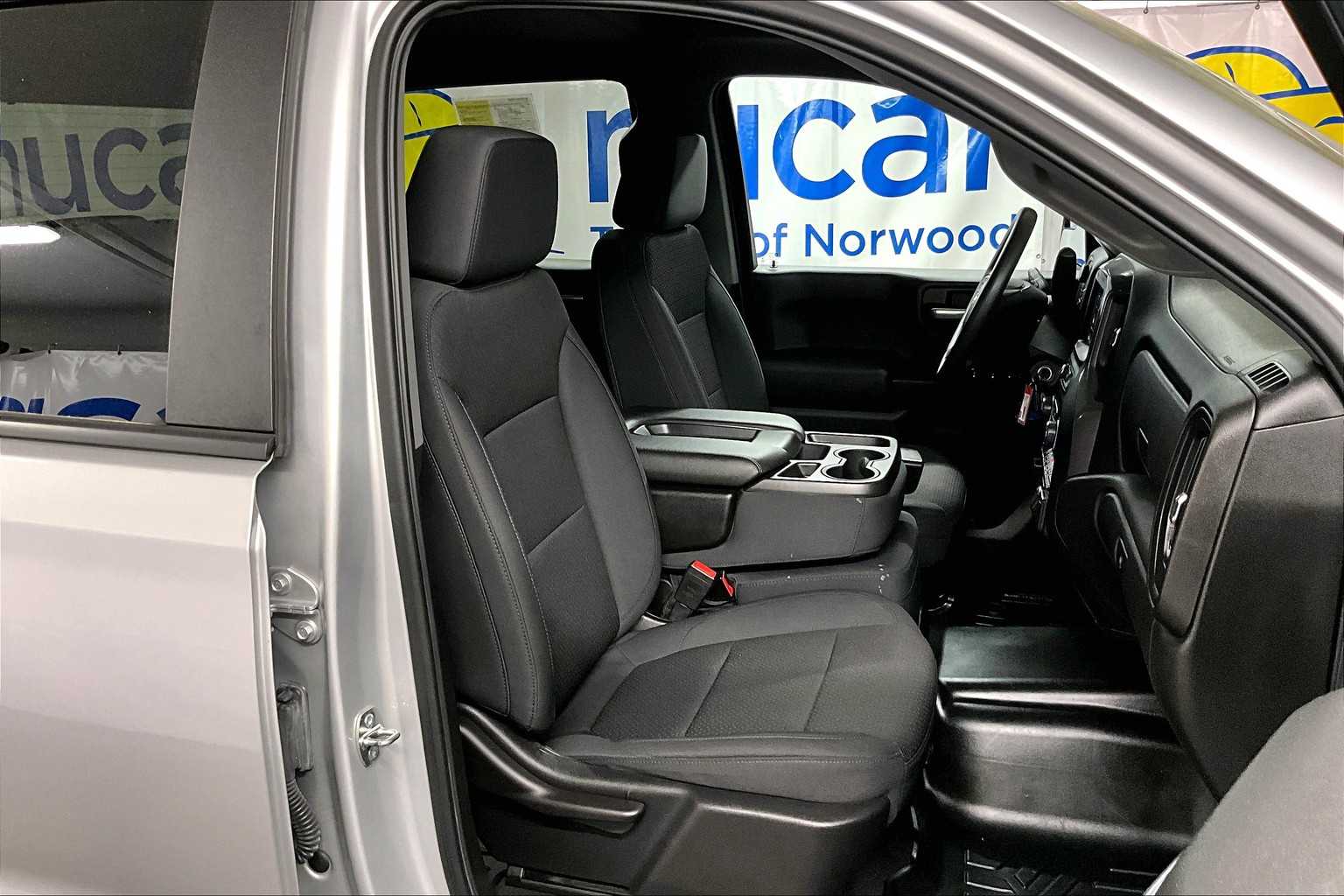 2020 Chevrolet Silverado 1500 Custom - Photo 11