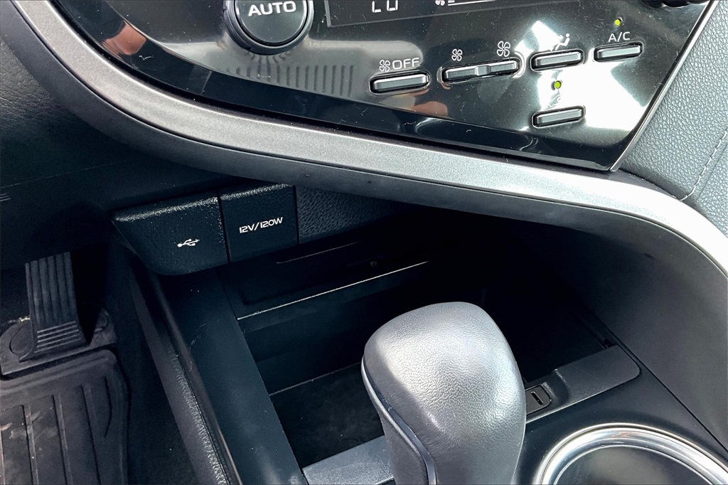 2020 Toyota Camry XSE - Photo 27