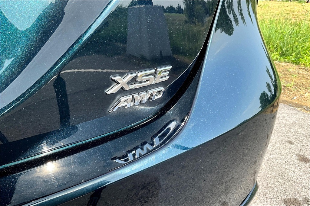 2020 Toyota Camry XSE - Photo 29