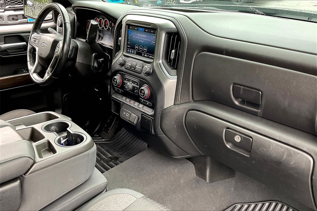 2019 Chevrolet Silverado 1500 RST - Photo 13