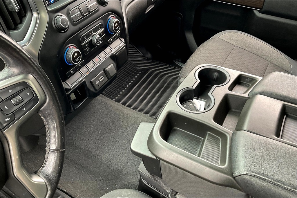 2019 Chevrolet Silverado 1500 RST - Photo 19