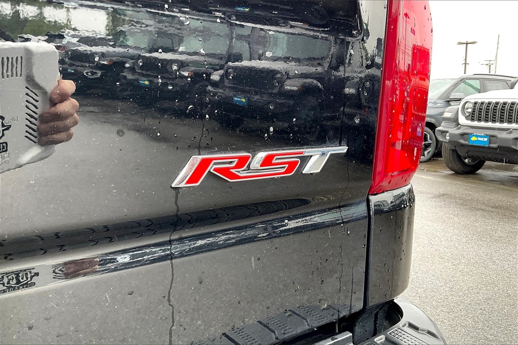 2019 Chevrolet Silverado 1500 RST - Photo 27