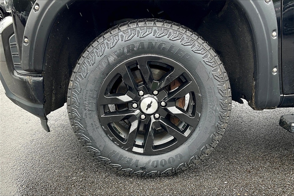 2019 Chevrolet Silverado 1500 RST - Photo 7