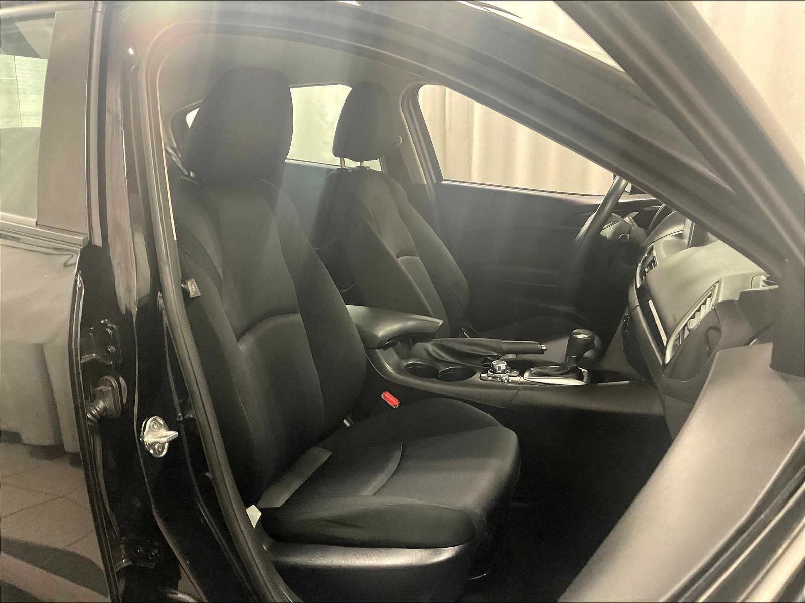 2016 Mazda MAZDA3 i Sport - Photo 11