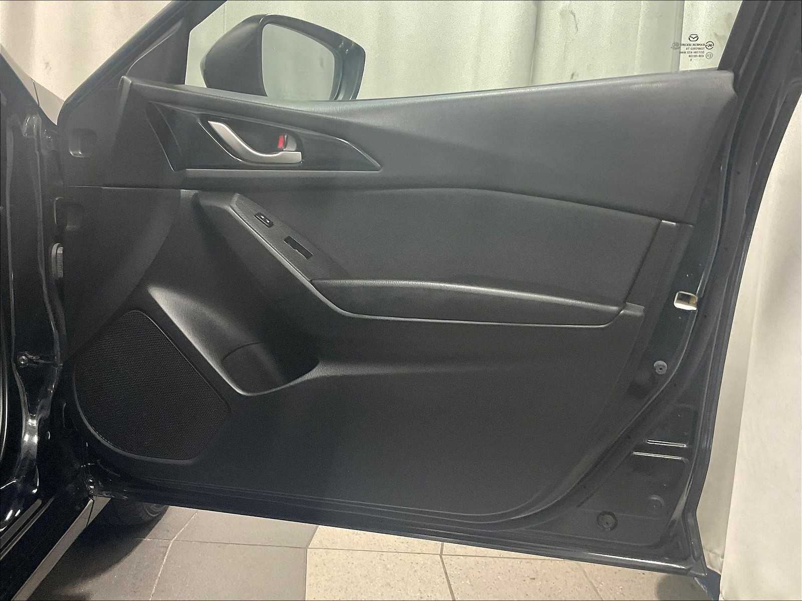 2016 Mazda MAZDA3 i Sport - Photo 12