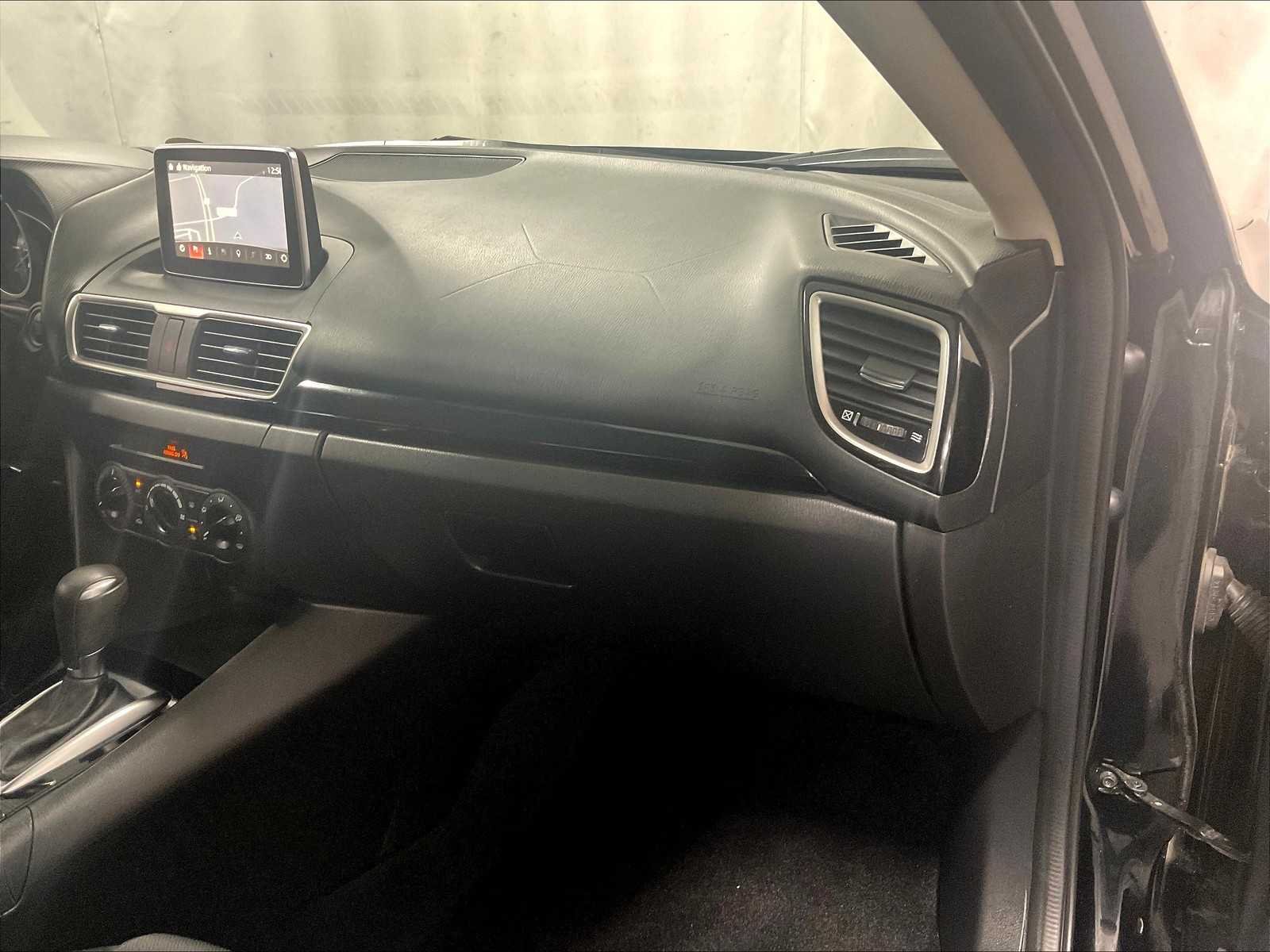 2016 Mazda MAZDA3 i Sport - Photo 13