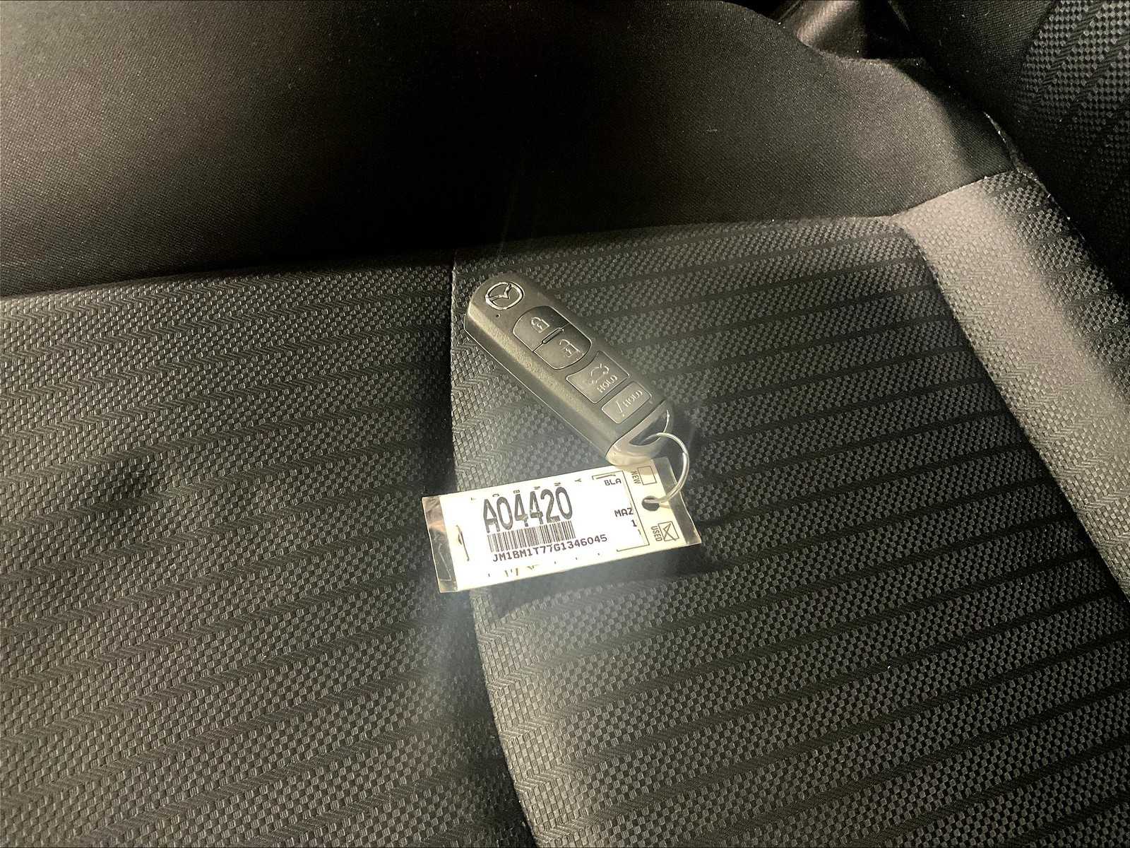 2016 Mazda MAZDA3 i Sport - Photo 29