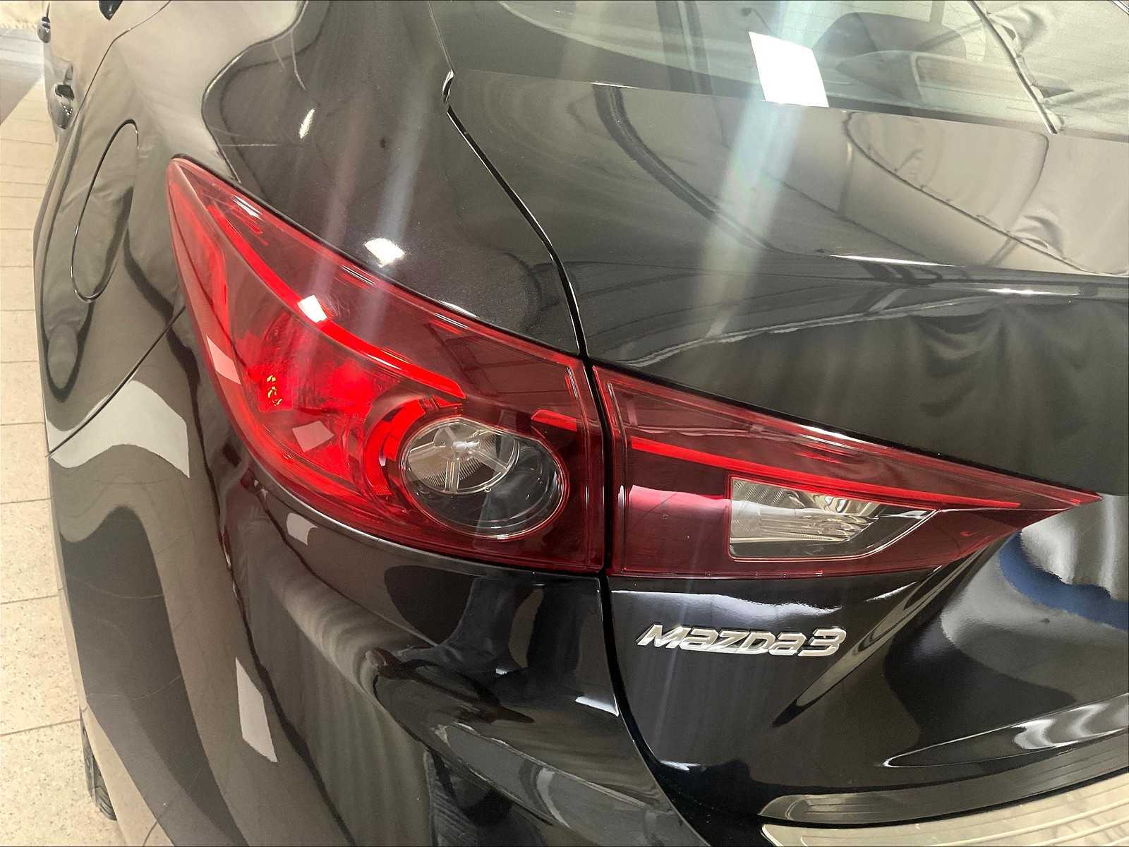 2016 Mazda MAZDA3 i Sport - Photo 32