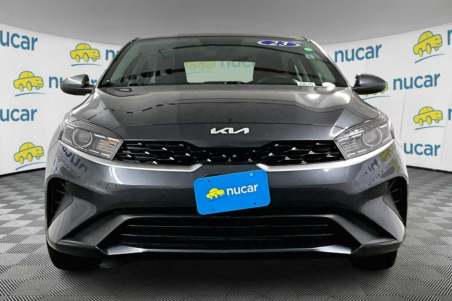 2023 Kia Forte LXS - Photo 2